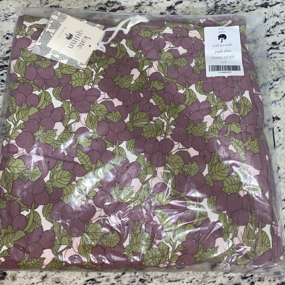 KATE QUINN Double layer blanket